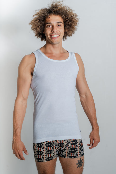 Male model promoting Reer Endz eco-conscious singlet