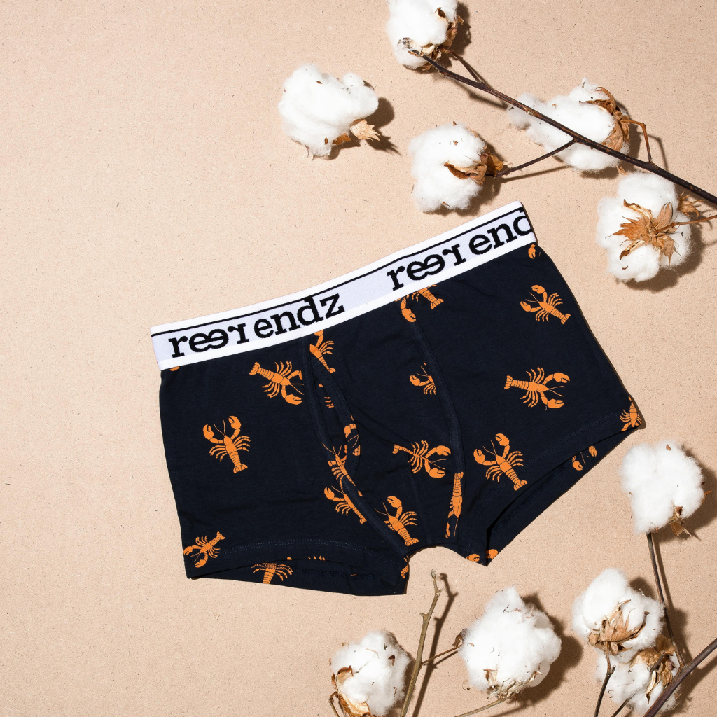 Organic cotton mens trunk in lobster print