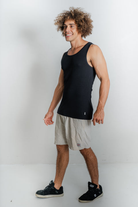 Fashionable and ethical: Reer Endz black organic cotton singlet on model